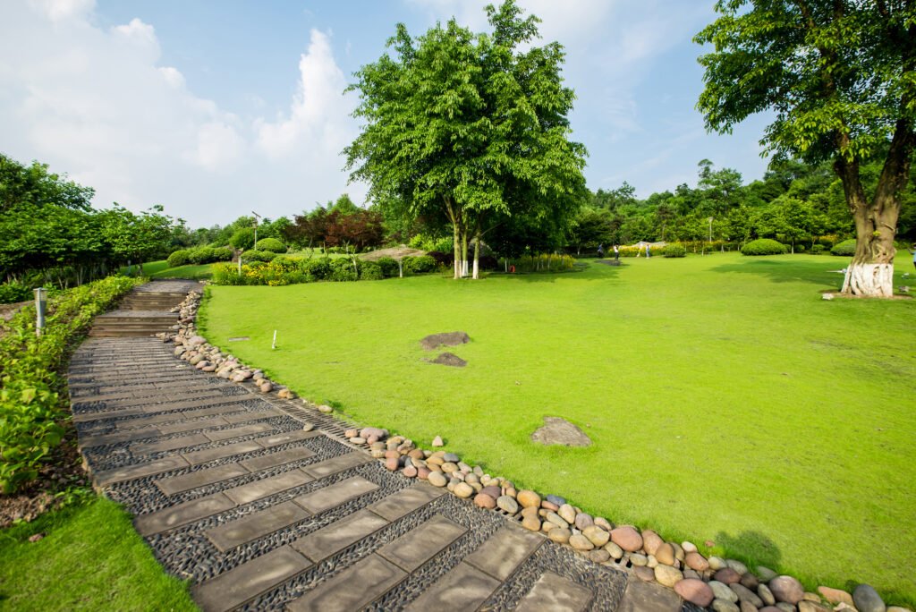 Retaining Walls That Solve More Than One Problem